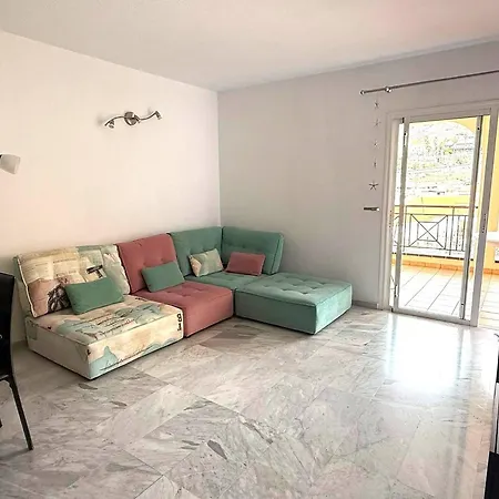 Two Bedroom In Cristianos 아파트